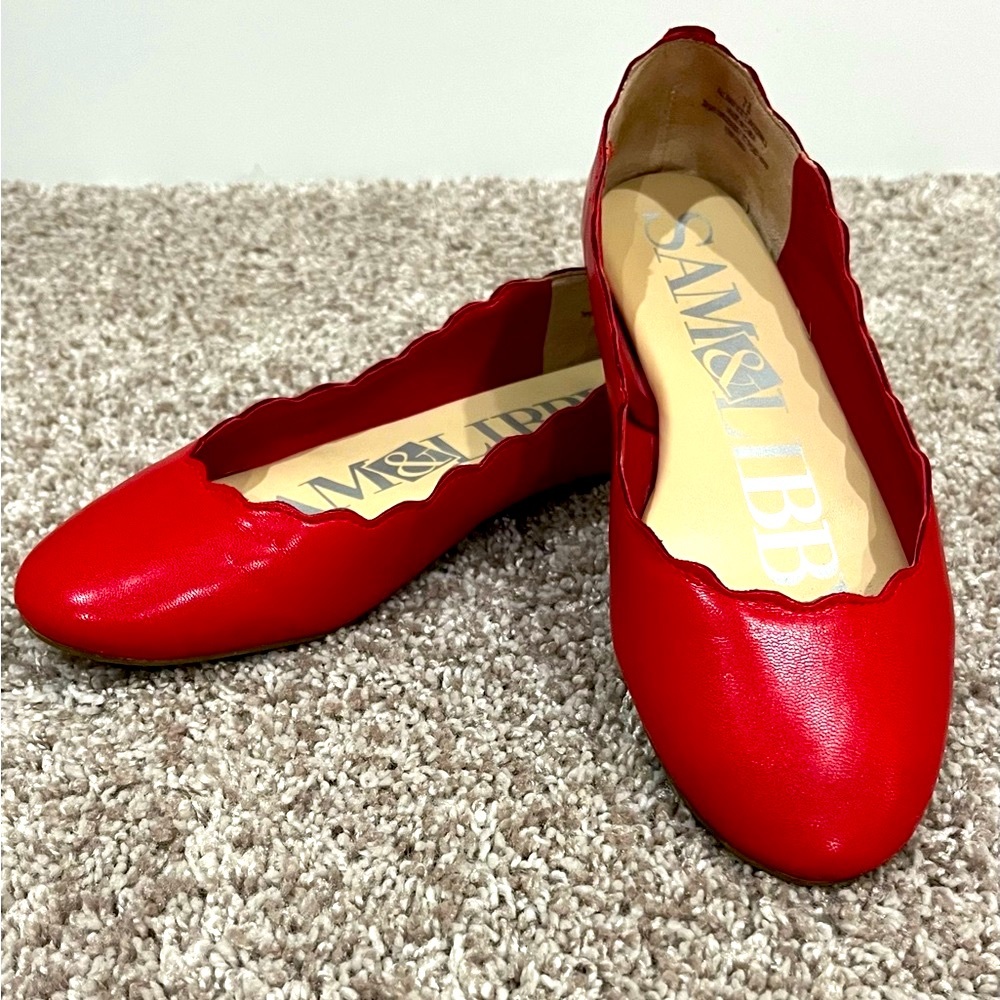 Sam & Libby Red Scalloped Ballet Flat - Size 7 1/2